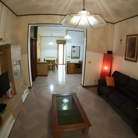 Corazza - Trilocale Piano Terra - Agenzia Cocal Apartamento Caorle Exterior foto